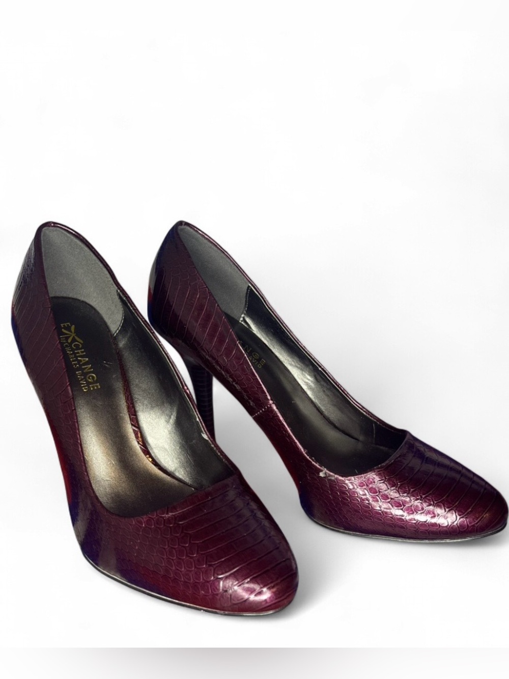Exchange by Charles David Sasha burgundy Snake Embossed Pumps Women's Size 7.5